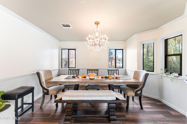 Building Photo - 5641 Hickory St