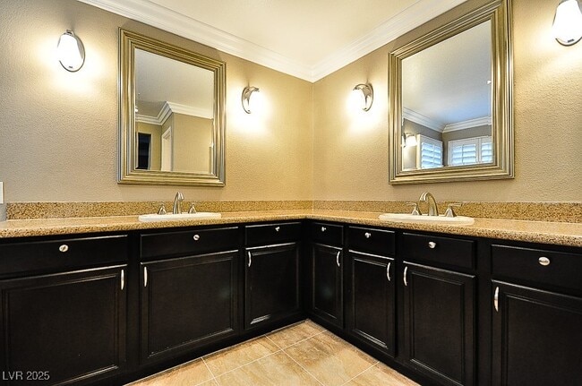 Building Photo - 9129 Eagle Ridge Dr
