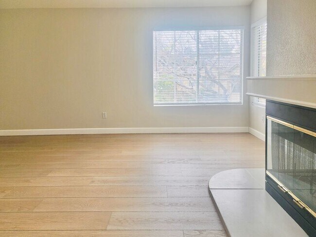 Building Photo - 105 Night Heron Ln