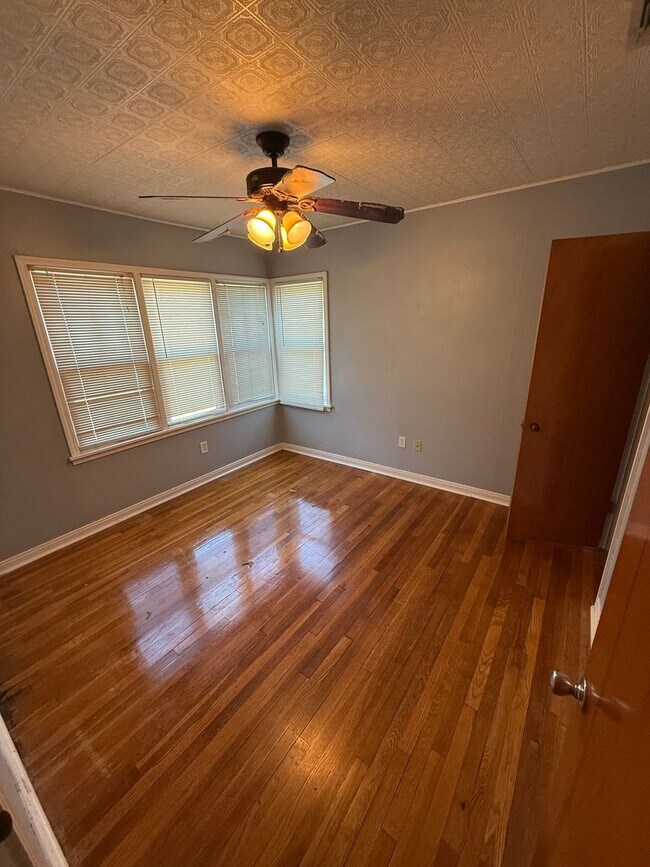 Building Photo - Pre Leasing for Fall 2026! 3/2 in Tech Terrace