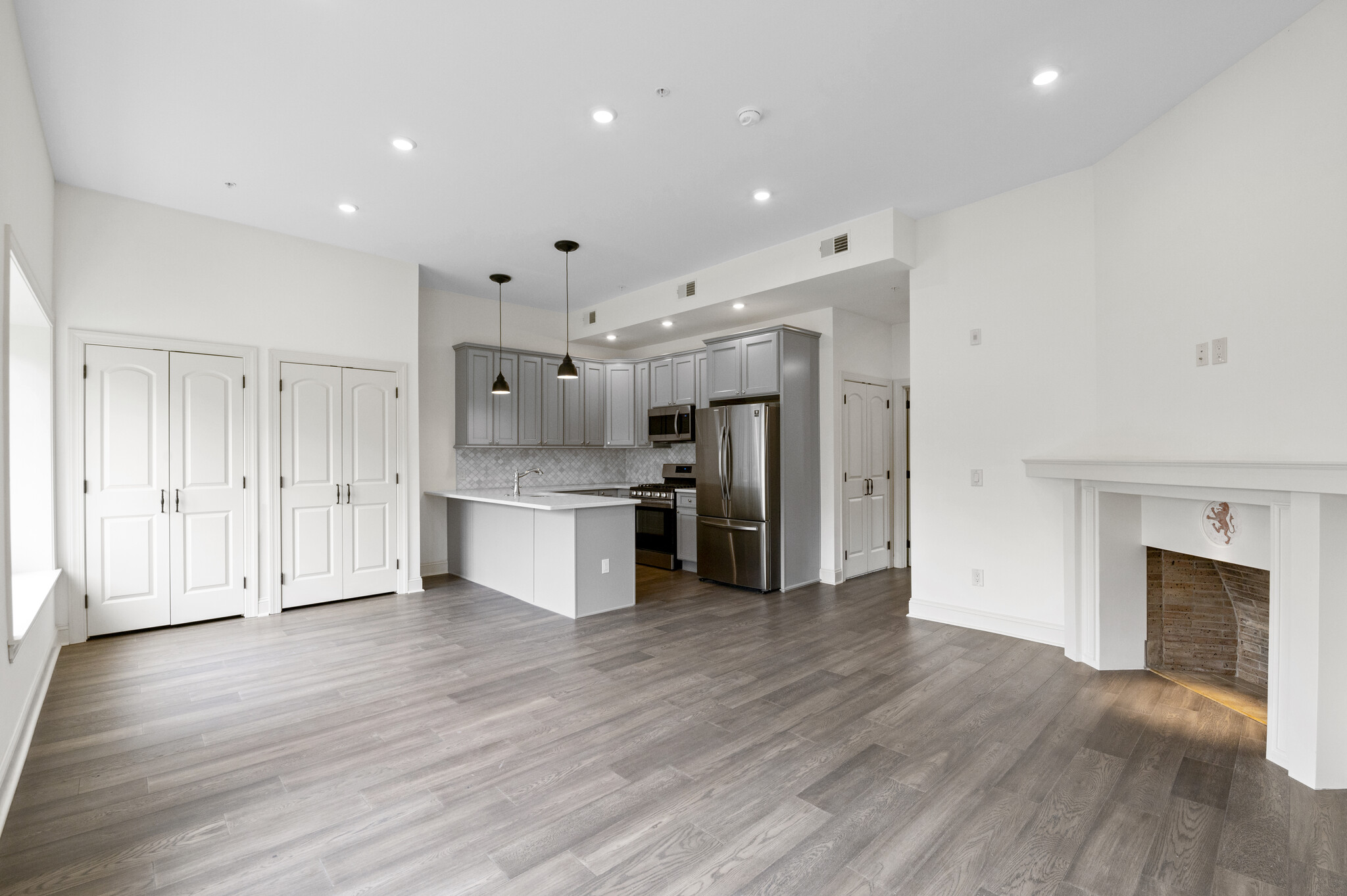Custom Kitchen - 240 W Tulpehocken St