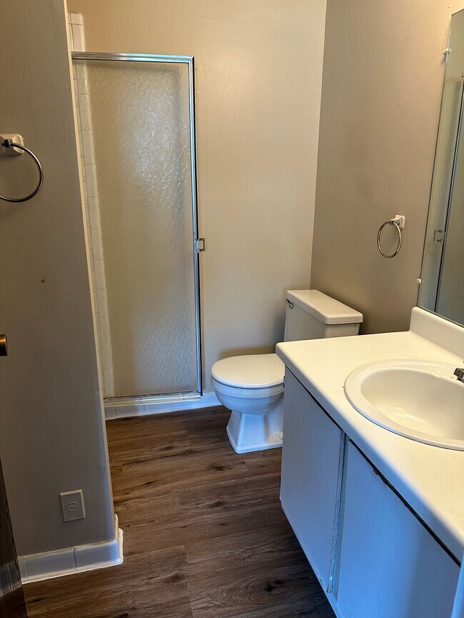 Building Photo - 30060 W 12 Mile Rd