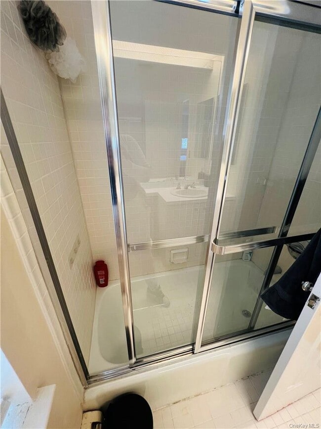 Building Photo - 36 Greenridge Ave