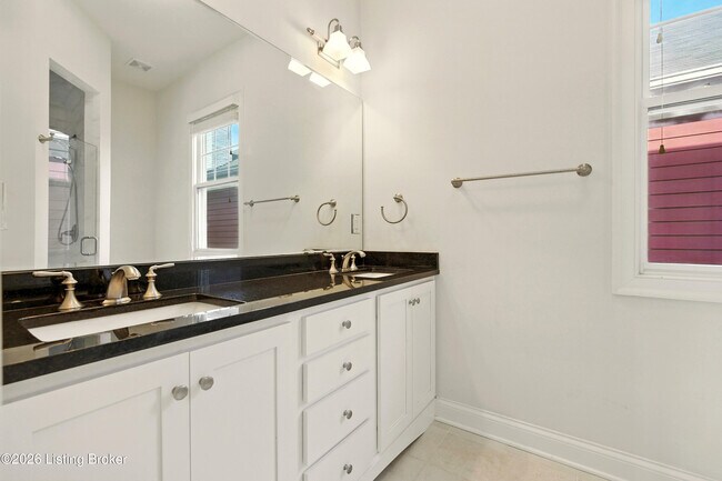 Building Photo - 8707 Featherbell Blvd