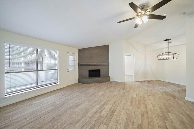 Building Photo - 22810 Dairy Gate Dr