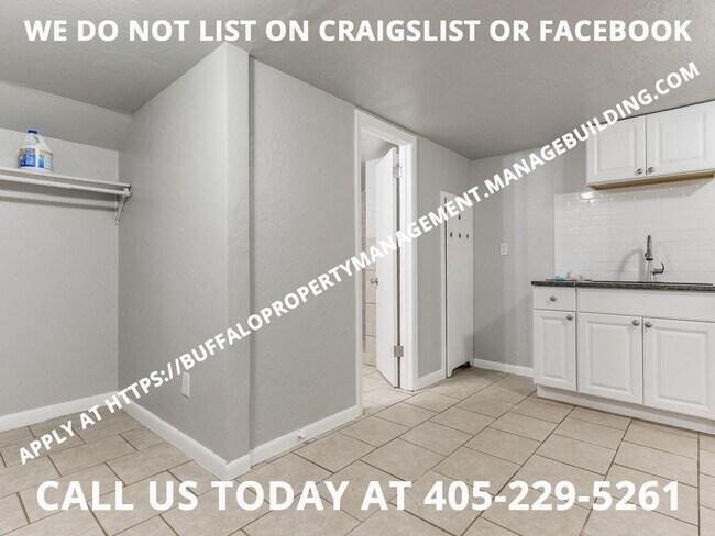 Building Photo - 2544 Cashion Pl