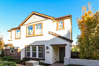 Building Photo - 400 Dormarin Pl