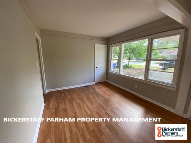 Building Photo - Discover the Perfect Blend of Comfort and Convenience