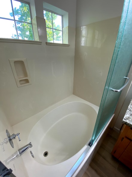 Building Photo - 382 Montecito Way