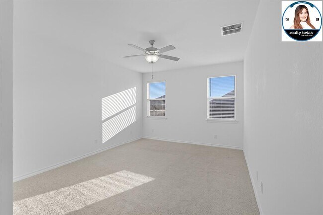 Building Photo - 215 Thurman Holt Rd