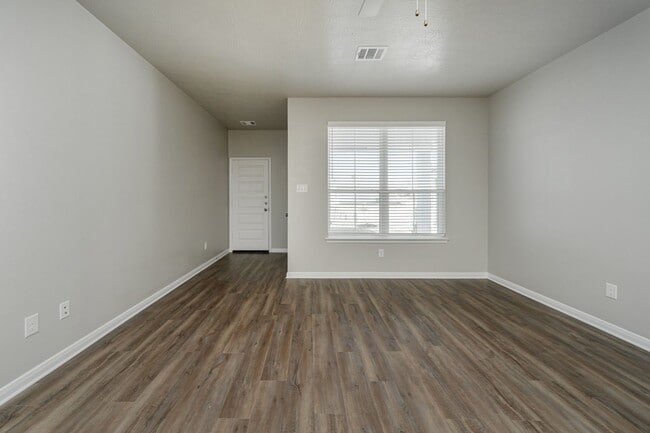 Building Photo - 1115 Trellis Pass
