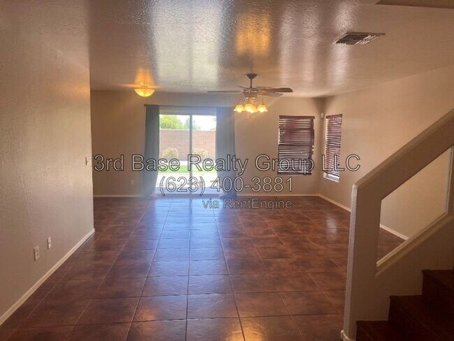 Building Photo - 22593 W Solano Dr