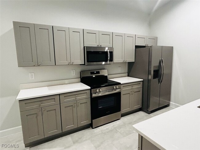 Building Photo - 4608 SW 8th Ct