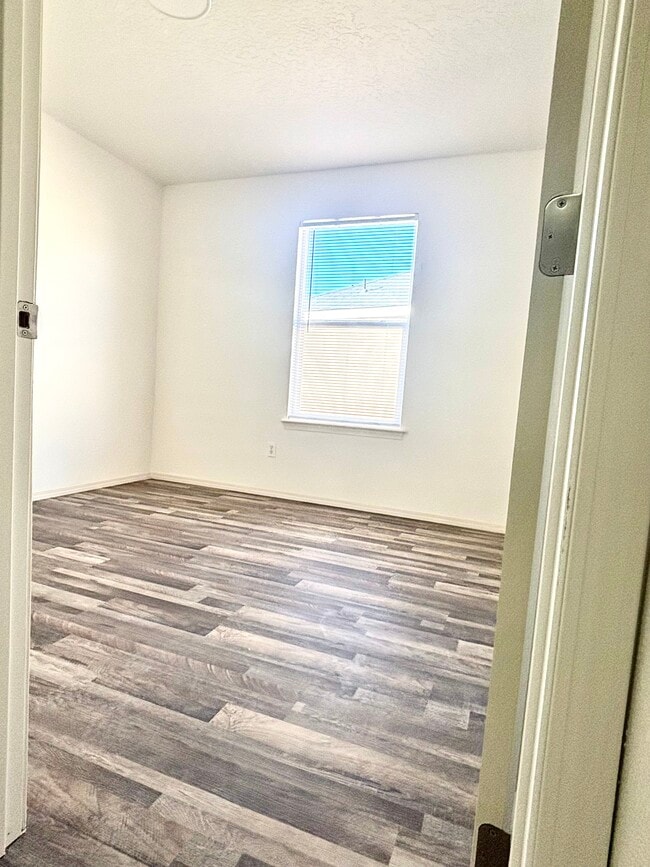 Primary Photo - 6665 S Loganberry Way