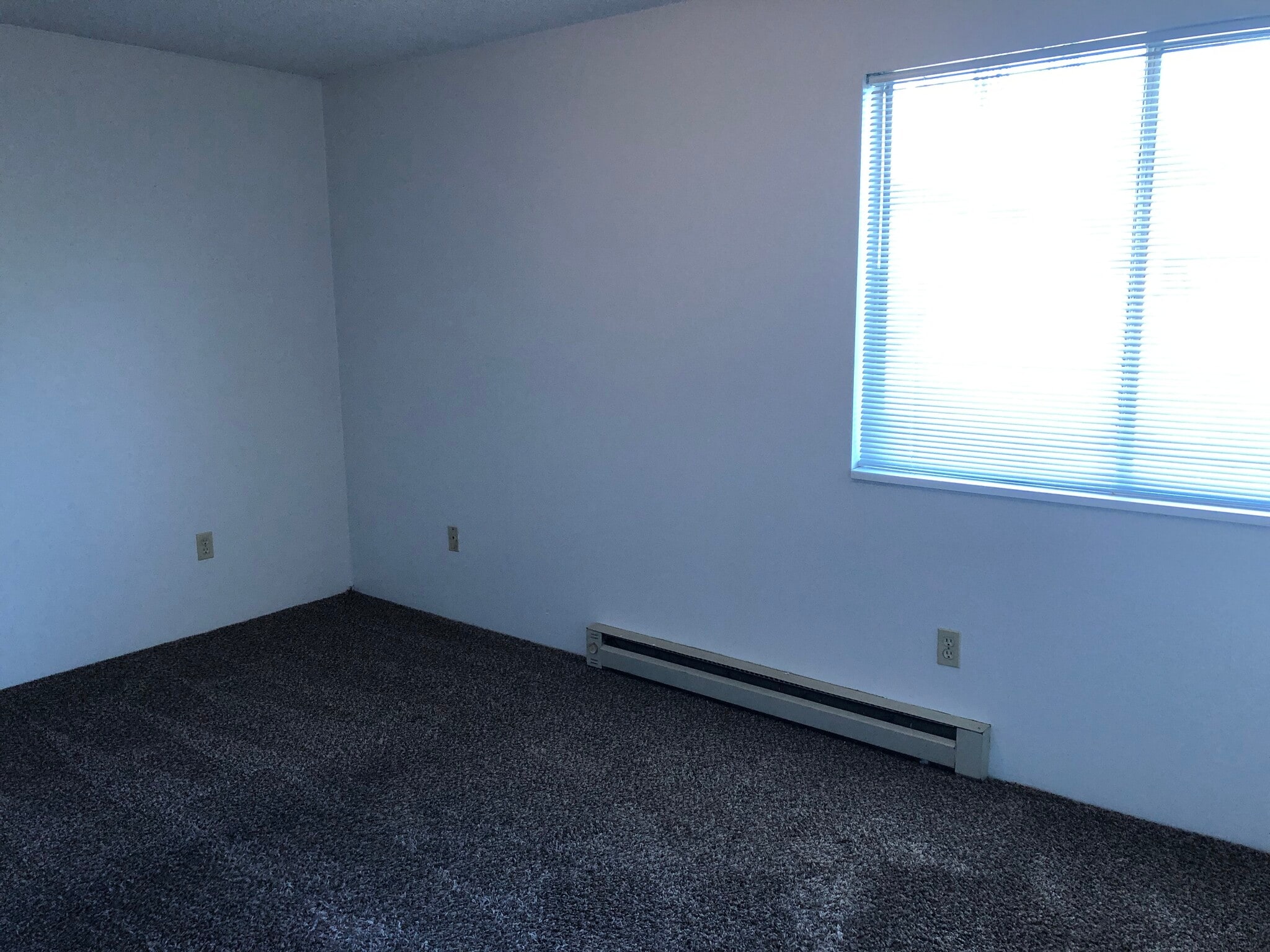 Building Photo - 500 NE Maiden Ln