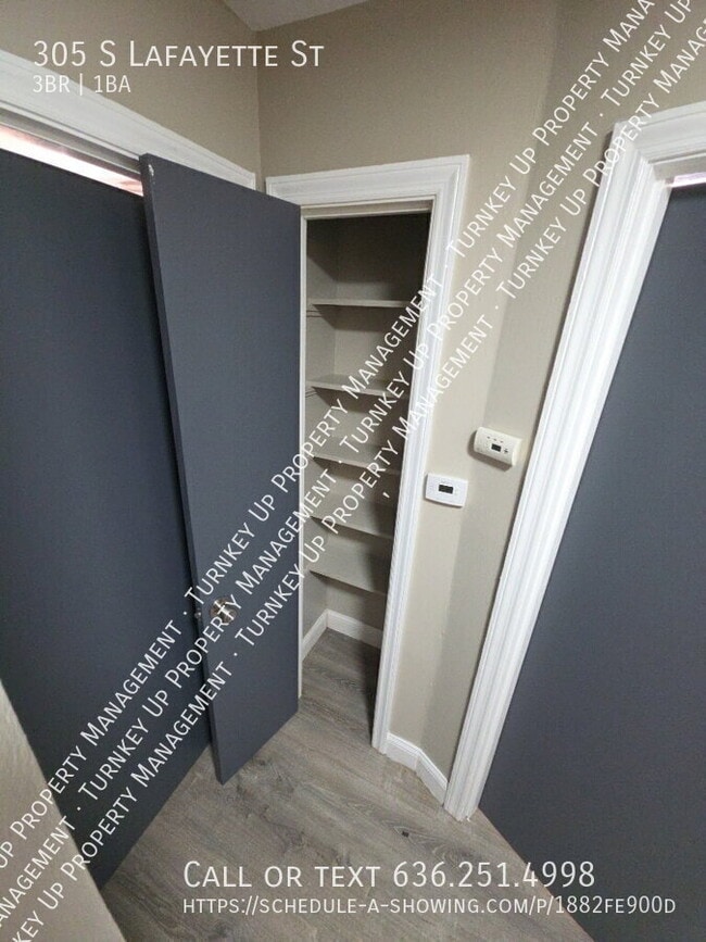 Building Photo - 305 S Lafayette St