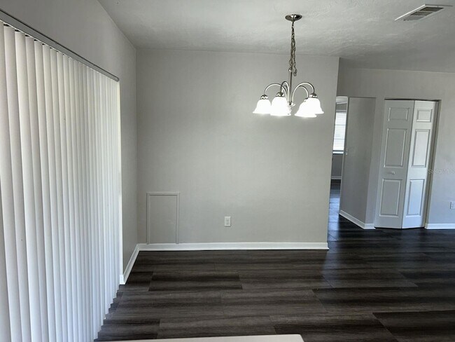 Building Photo - 1241 Pilgrim Rd