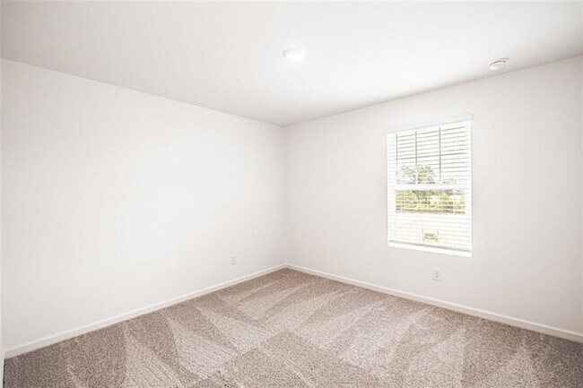 Building Photo - 243 Casteel Ln