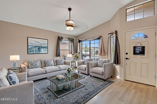 Building Photo - 14270 Gil Reyes Dr