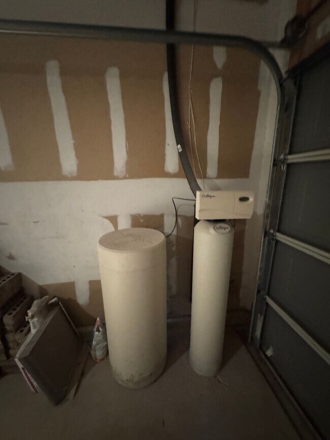 Building Photo - GATED COMMUNITY  |  STONE OAK  |  4 BEDROOMS + HUGE LOFT  |  SMALL LOFT/NURSERY/OFFICE/  |  EXCEL...