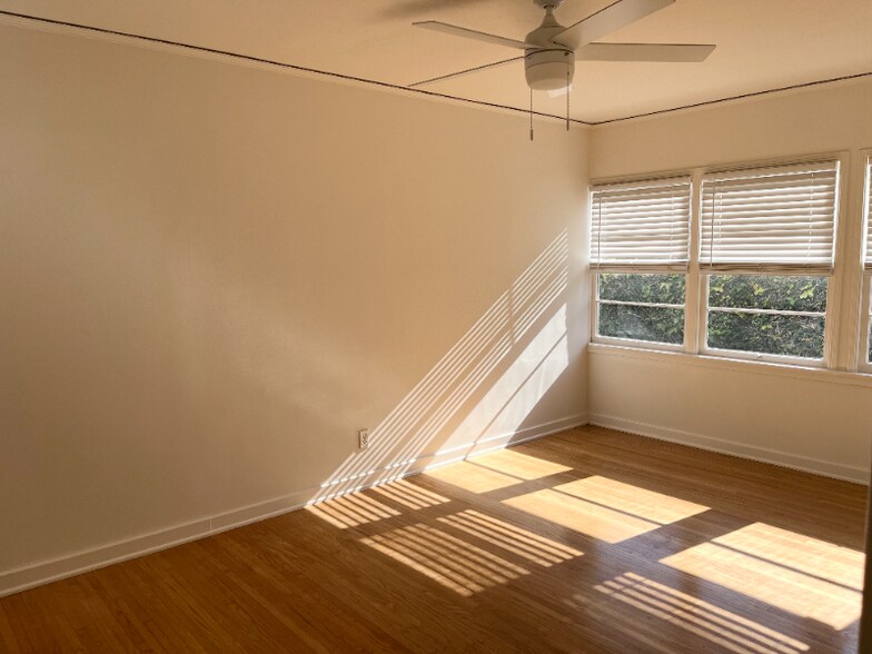 Building Photo - 4160 Mildred Ave