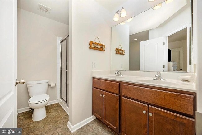 Building Photo - 33 Antigua Dr
