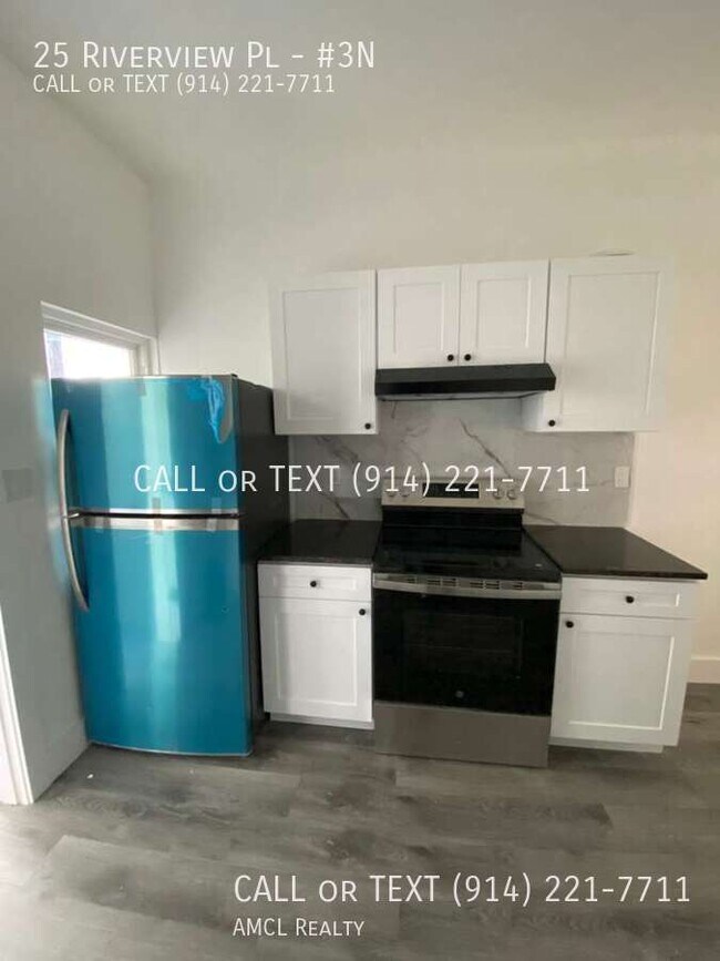 Building Photo - 25 Riverview Pl