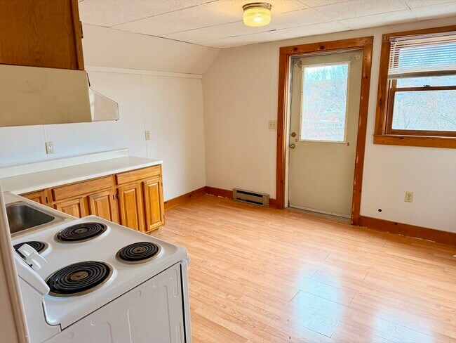 Building Photo - 30 Rockland St