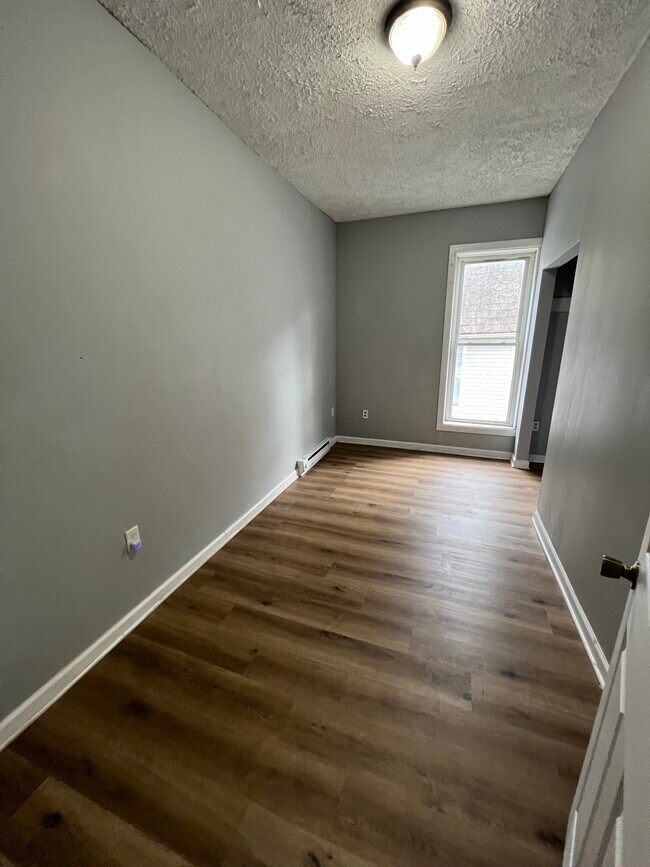 bedroom - 219 N Cedar St