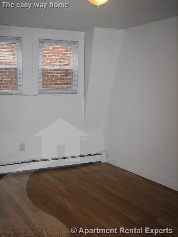 Building Photo - 37 Davis Square