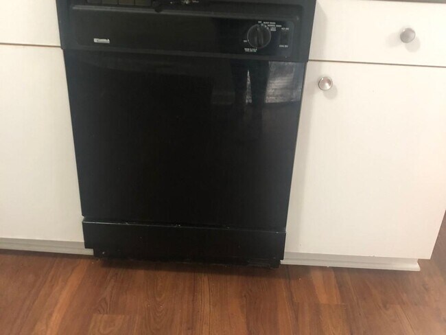 Building Photo - 2107 Creekview Trail