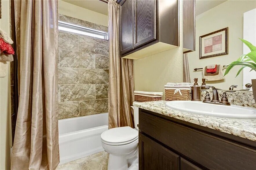 Building Photo - 10709 Burnham Dr