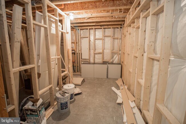 Building Photo - 45567 Bethson St