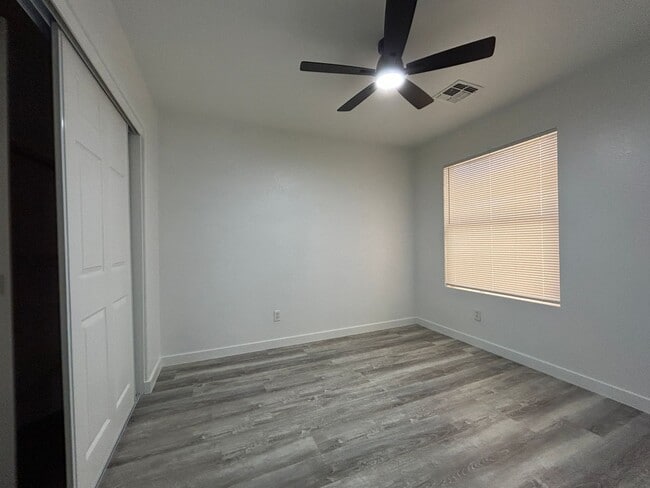 Building Photo - Beautifully Remodeled 3 Bedroom home that backs to the Golf Course