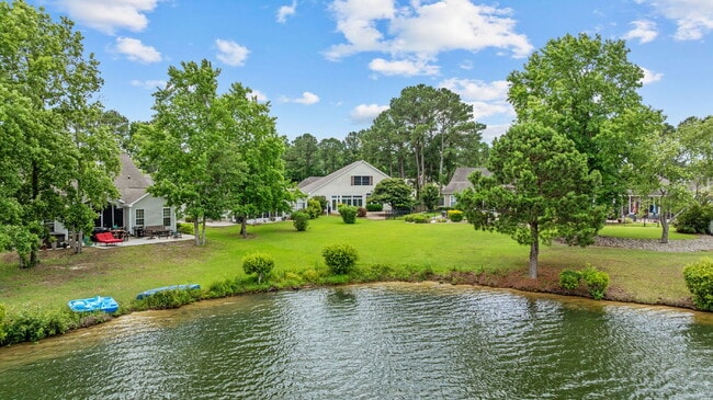 Building Photo - Coastal Living in a Quiet Community