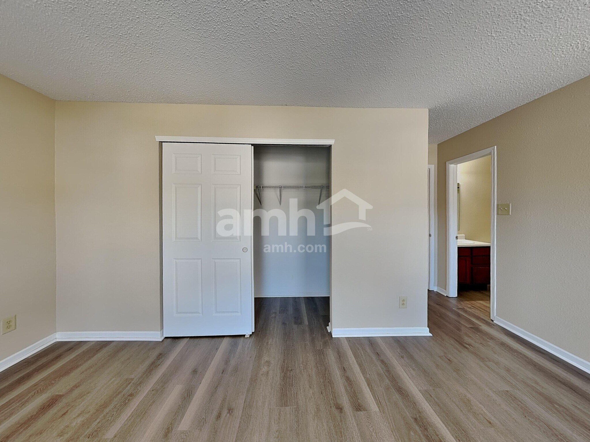 Building Photo - 10421 Parmer Cir