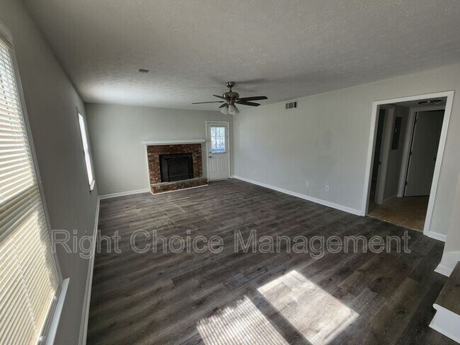 Building Photo - 6219 Browning Dr