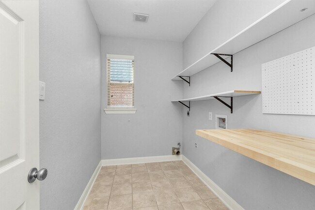 Building Photo - 30515 Mystic Canyon Dr