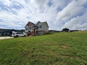Building Photo - 416 McGuire Rd