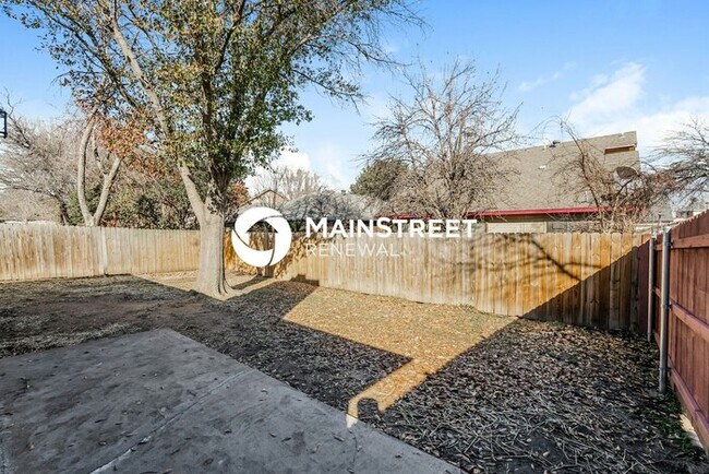 Building Photo - 3 Bedroom Pet-Friendly Home in ARLINGTON, TX with Main Street Renewal