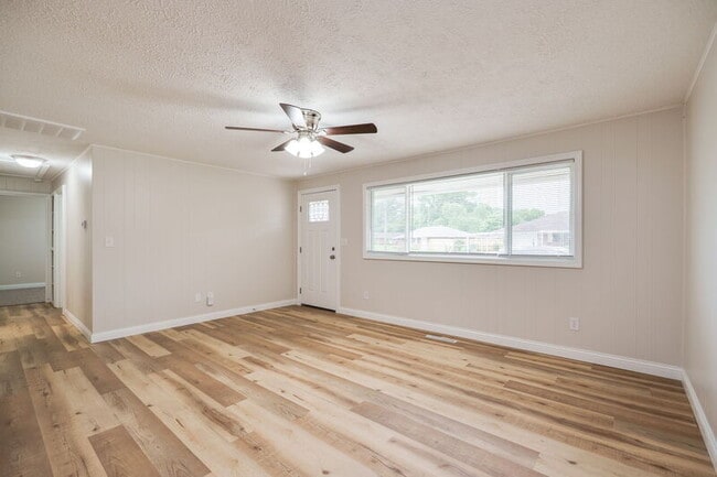 Building Photo - 5224 Mystic Dr