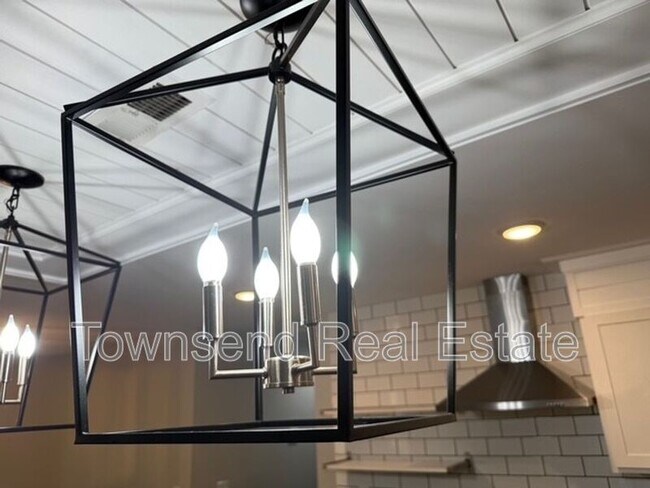 Building Photo - 83 Kotata Ave