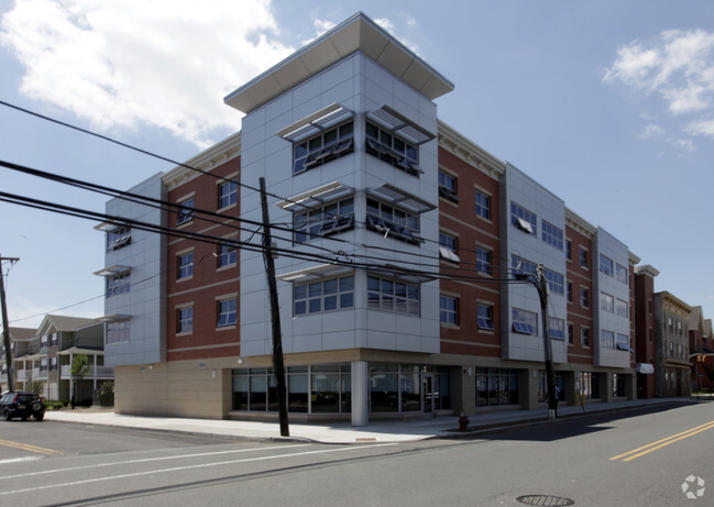 Primary Photo - E'Port Commons