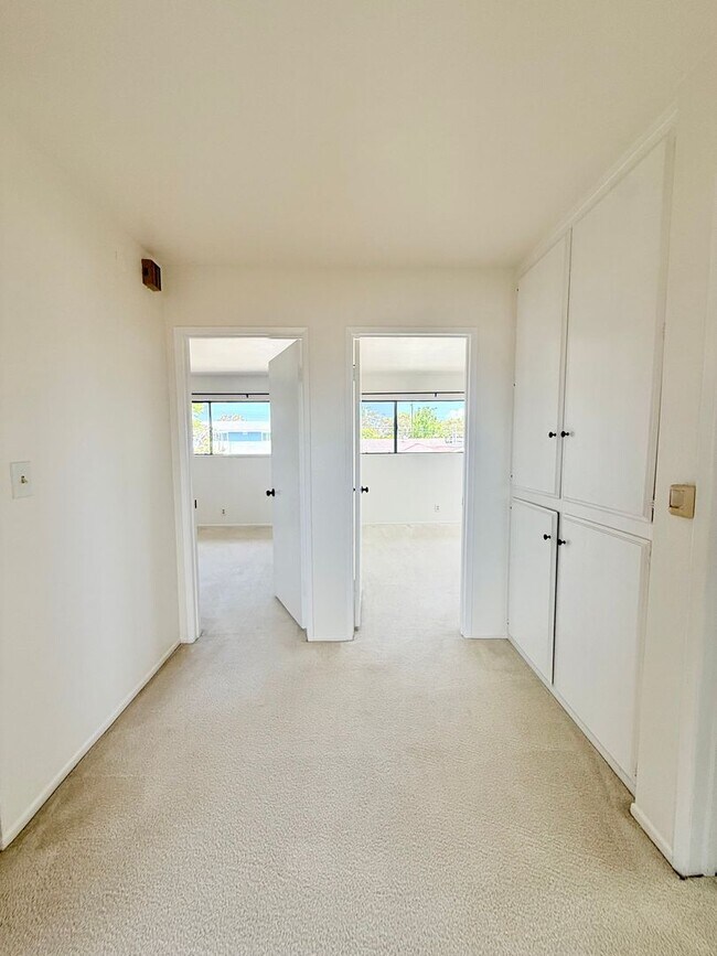 Building Photo - 3Bed/3Bath House Plus Office in South Torr...