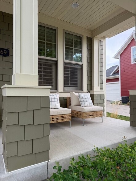 Building Photo - 4269 W Clarks Hill Dr