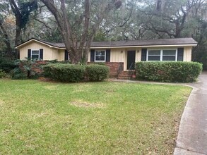 Building Photo - 1504 Sunset Ln