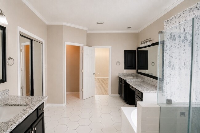 Building Photo - 3906 Lakeridge Canyon Dr
