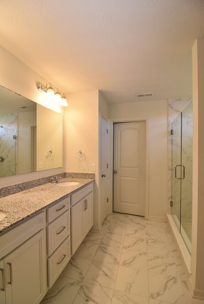 Building Photo - 13068 Corydon Dr