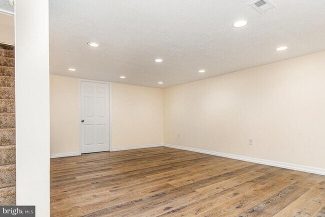 Building Photo - Renovated Rancher for rent in Rosedale!