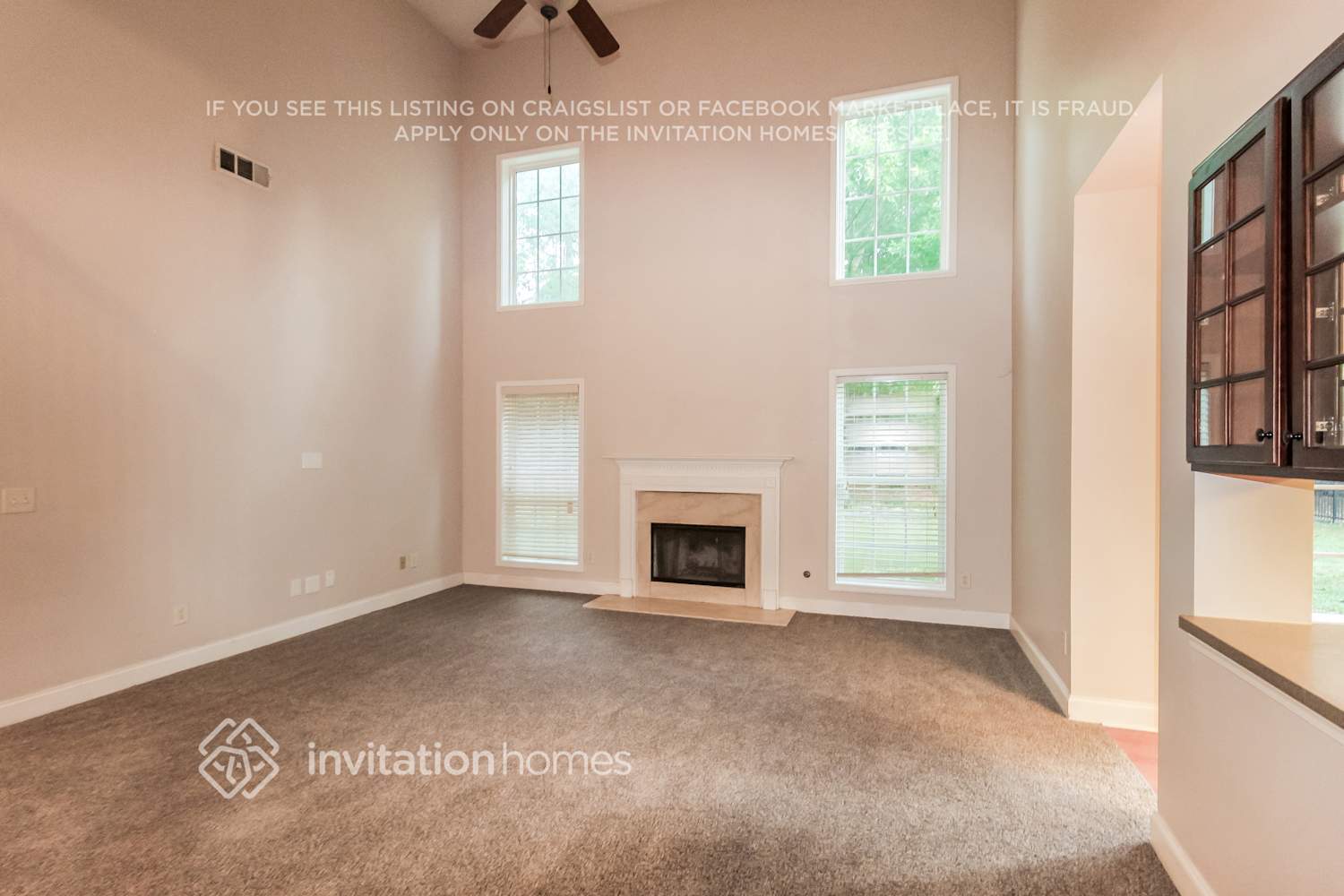 Building Photo - 625 Excalibur Ct SE